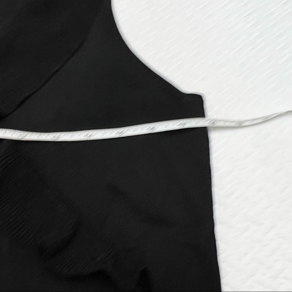 nygard Collection Knit Tank Top Black Ruffle Neckline Size S - Picture 8 of 9